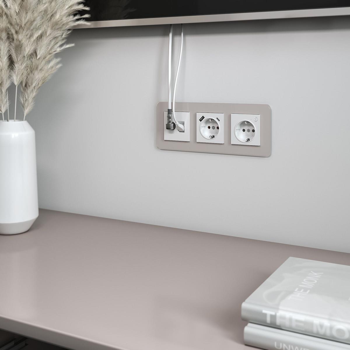 Розетка ТВ+Ethernet Werkel 4690389174414 W1181301 в Санкт-Петербурге