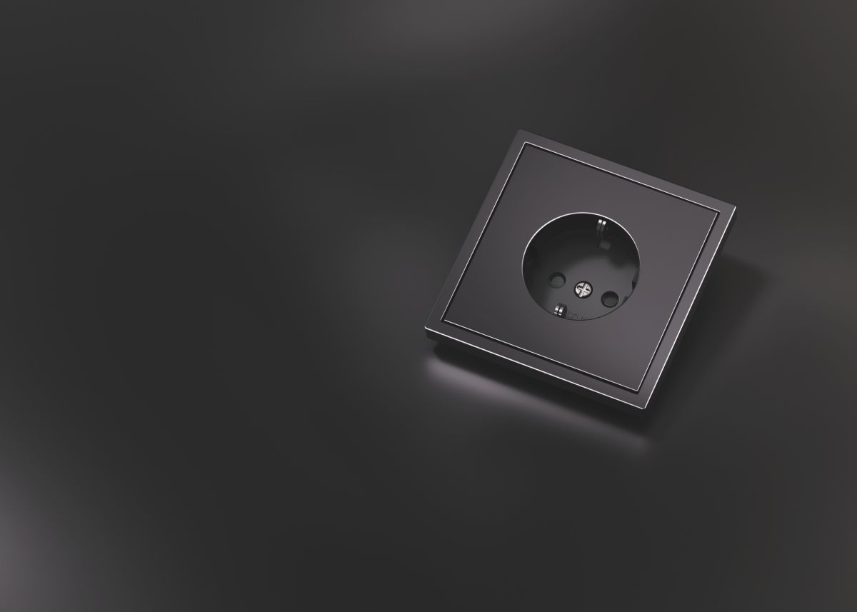 Накладка для розетки с заземлением и защитными шторками, S70 Metal (антрацит) Voltum VLSM000712 в Санкт-Петербурге