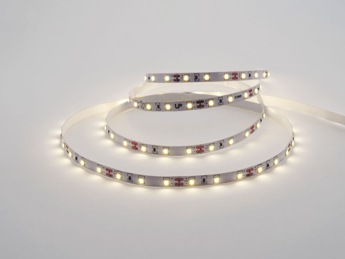 Светодиодная лента LEDS POWER 2835 60/м (4,8Вт/м) 12В холодная 002187 в Санкт-Петербурге