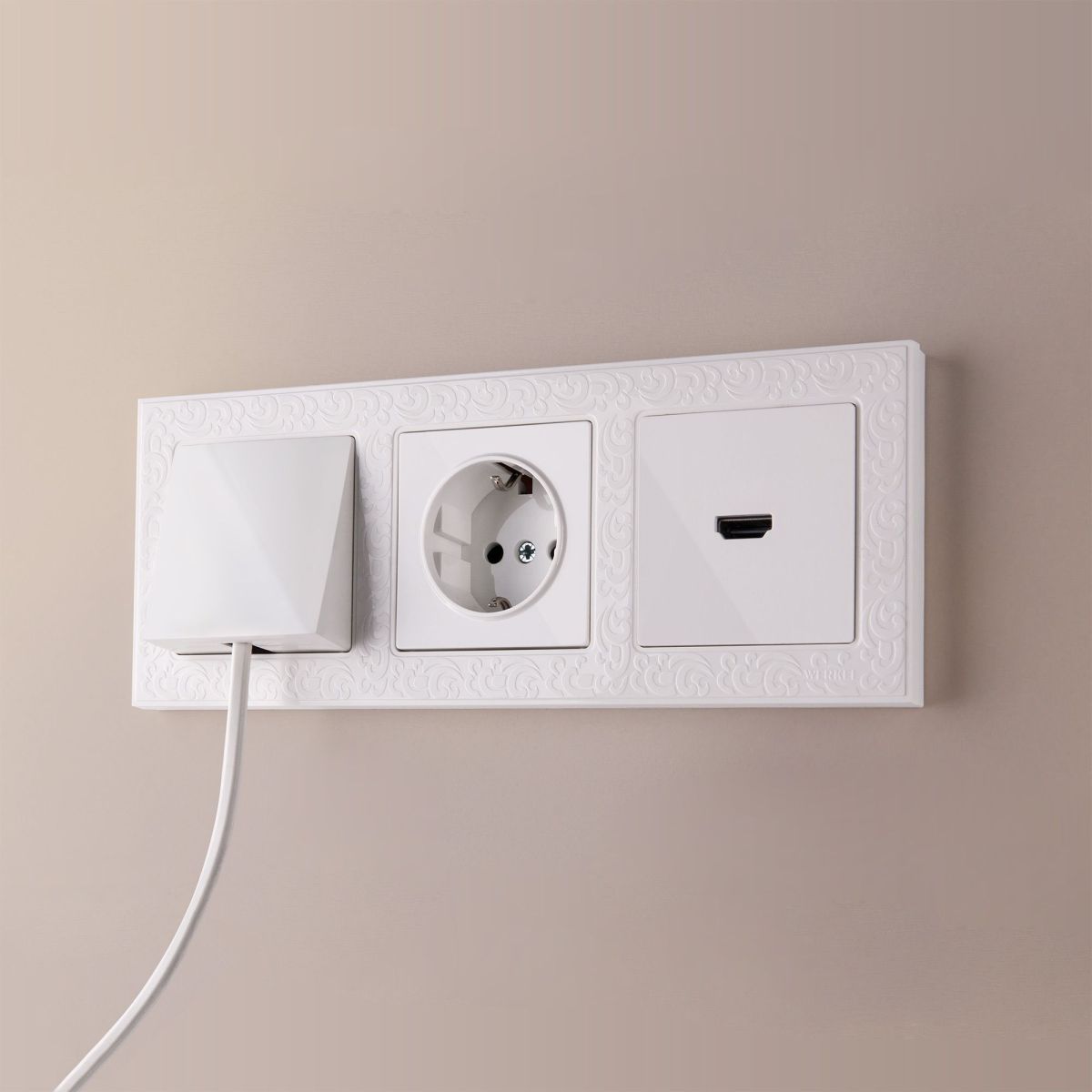 Рамка на 3 поста Werkel Flock (белый) W0032301 4690389160509 a050802 в Санкт-Петербурге