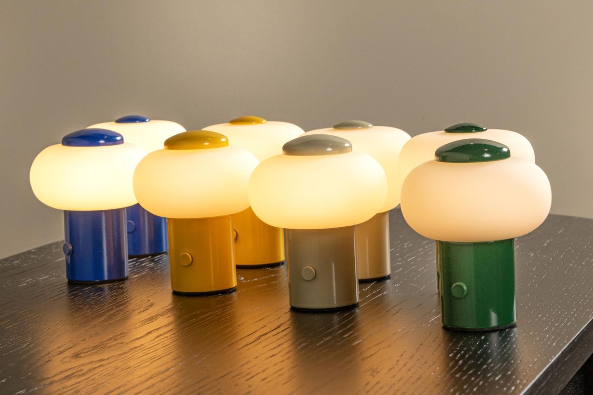 Настольная лампа белая Lucide Gustav 44521/01/38 в #REGION_NAME_DECLINE_PP#