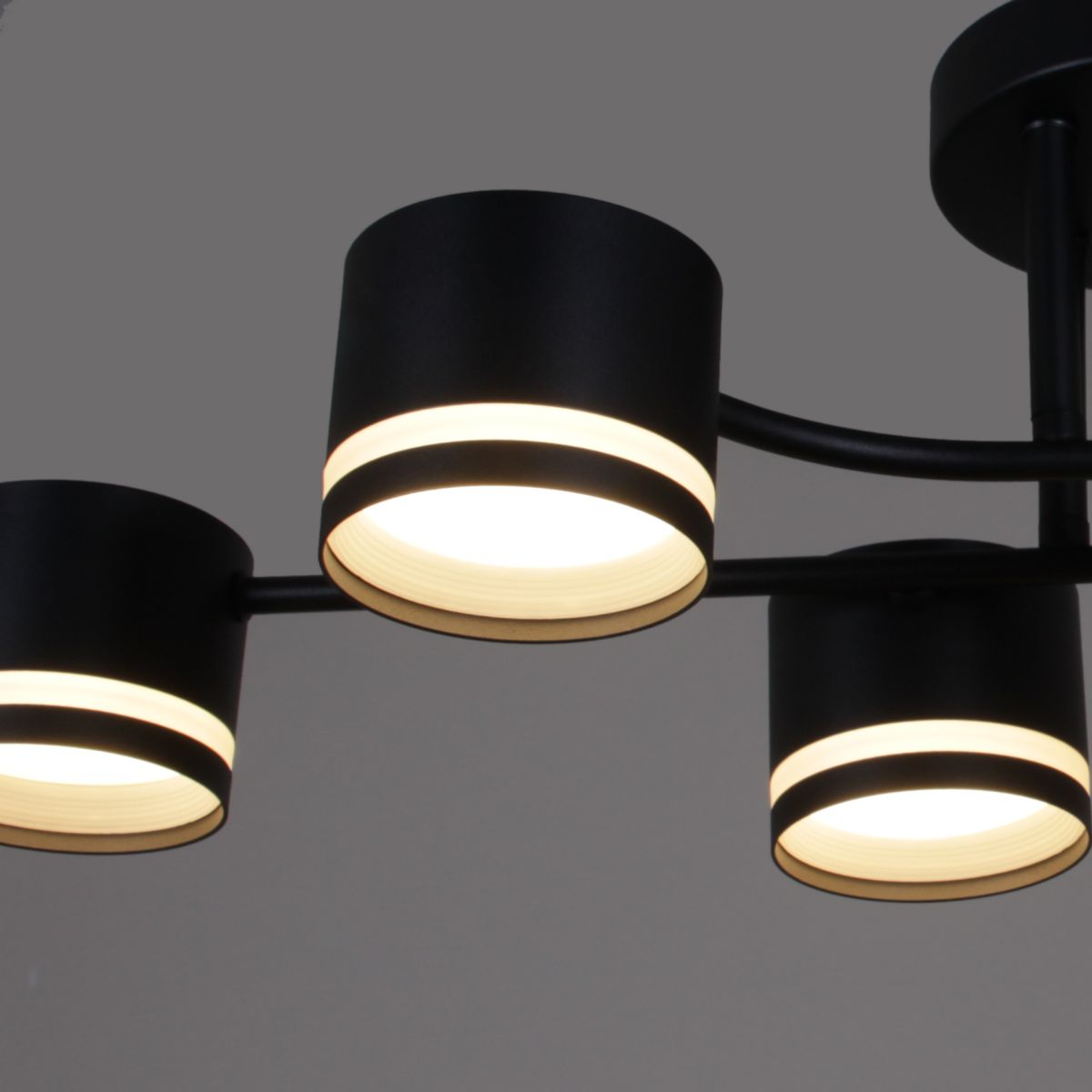 Потолочная люстра Reluce 77730-0.3-06 GX53 BK в #REGION_NAME_DECLINE_PP#