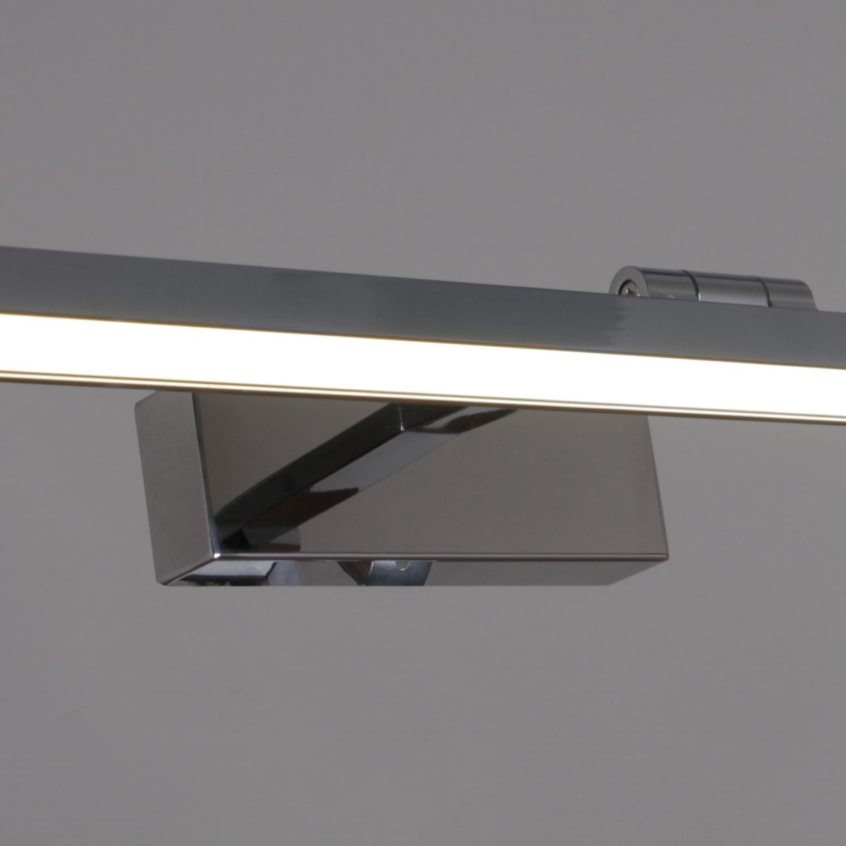 Подсветка для зеркал Reluce 17520-0.2-400 в Санкт-Петербурге