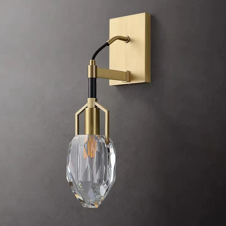 Бра DeLight Collection Wall lamp 8960-1W brass/clear в Санкт-Петербурге