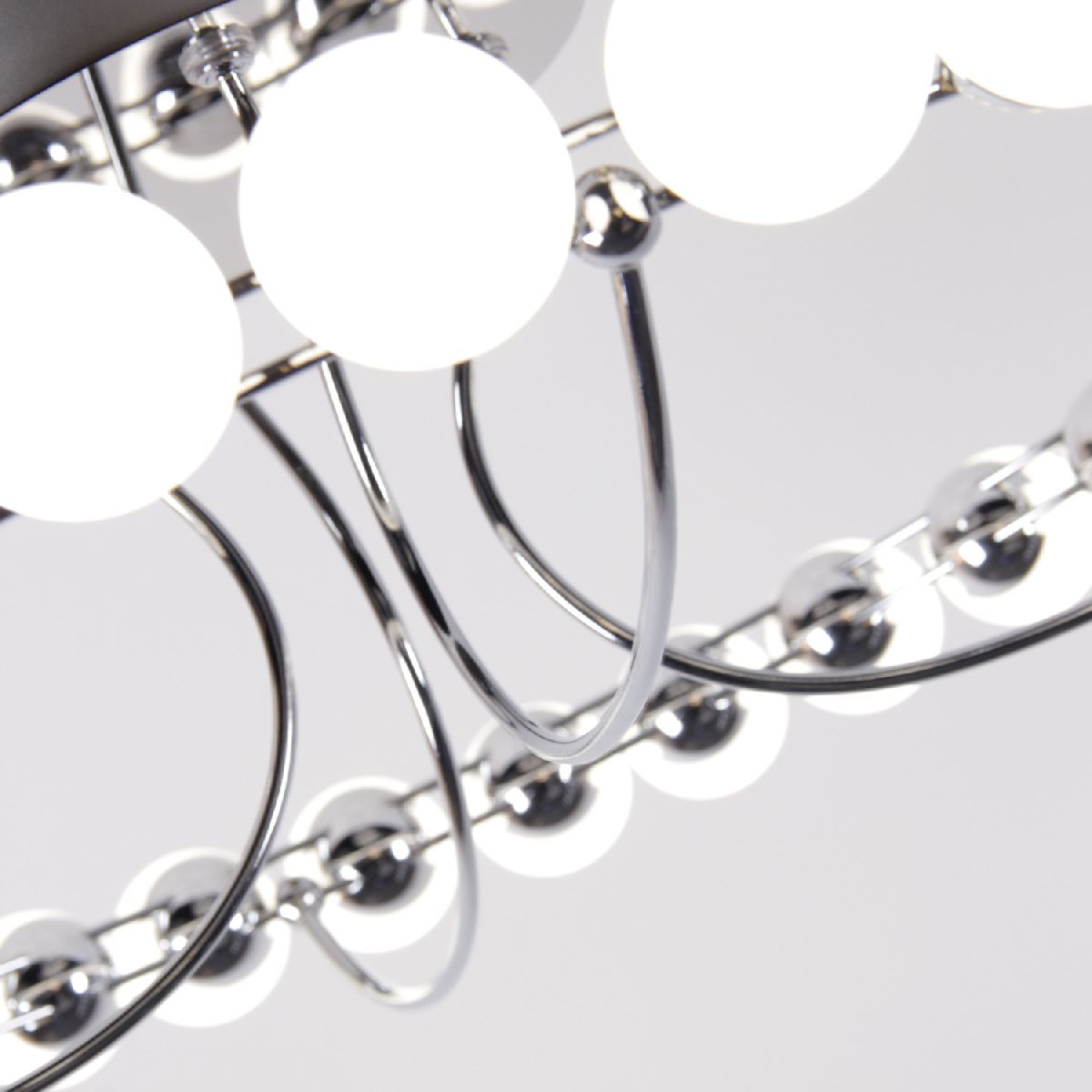 Потолочная люстра Favourite Helmet 4589-6C в #REGION_NAME_DECLINE_PP#