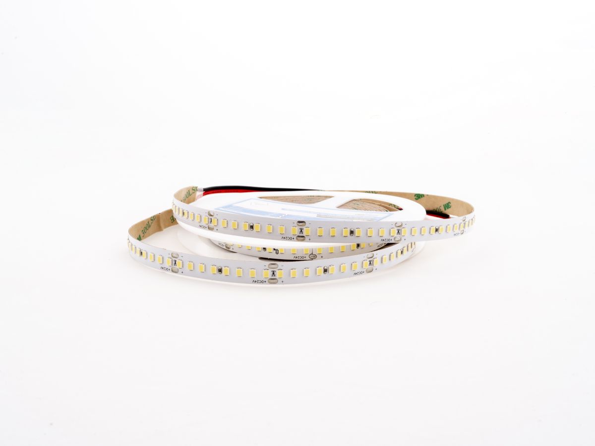 Светодиодная лента LEDS POWER 2835 176/м (16Вт/м) 24В холодная, серия ПРО140 005225 в #REGION_NAME_DECLINE_PP#