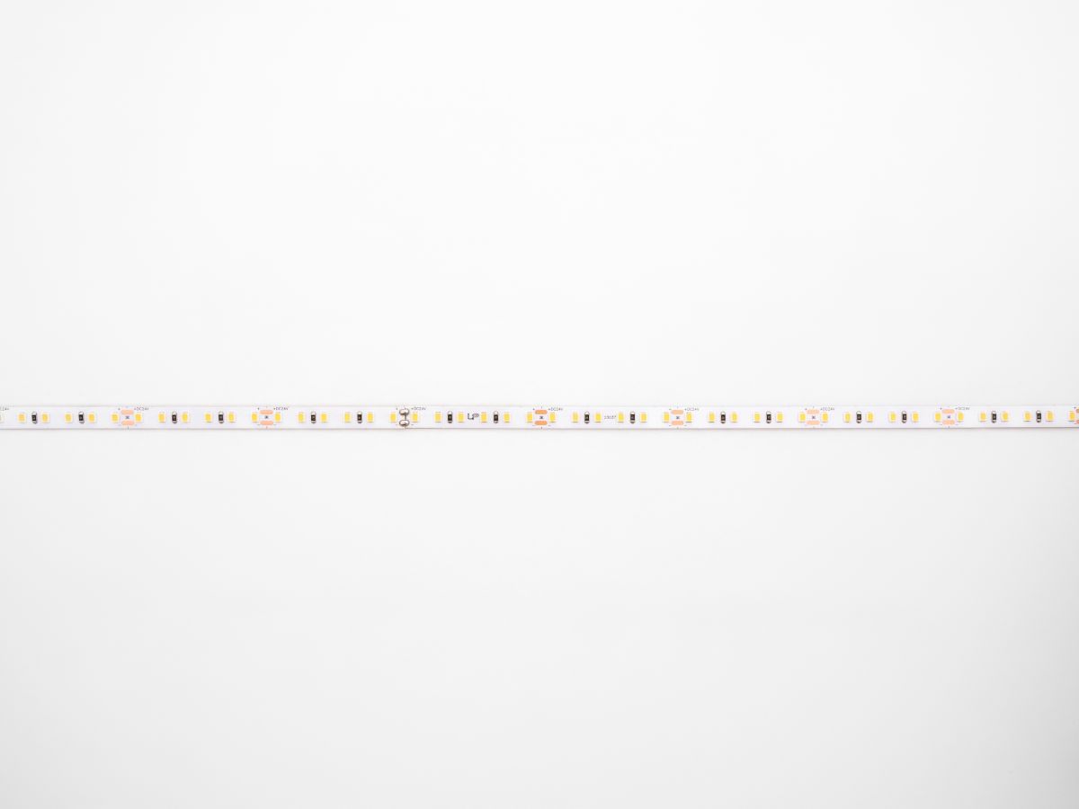 Светодиодная лента LEDS POWER 2835 120/м (5Вт/м) 24В теплая 005881 в #REGION_NAME_DECLINE_PP#