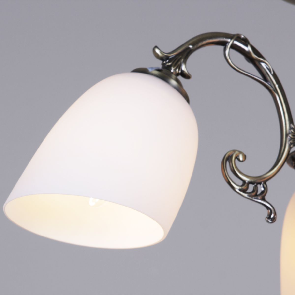 Потолочная люстра Reluce 70577-0.3-03 в Санкт-Петербурге