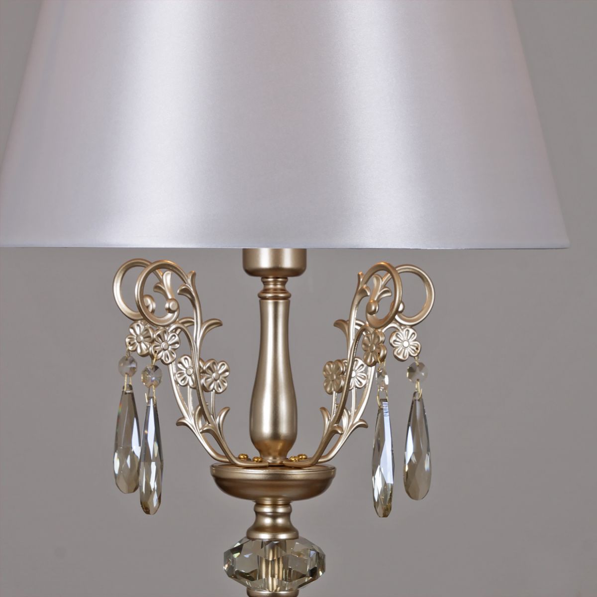 Торшеры Illumico IL5233-1FLS-25 ELITE в #REGION_NAME_DECLINE_PP#