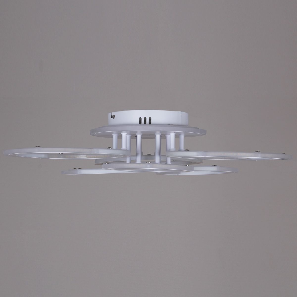 Потолочная люстра Reluce 09820-3.3-3+3A WH (RGB) в Санкт-Петербурге