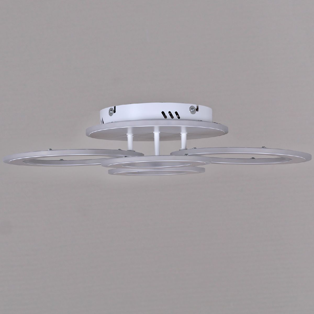 Потолочная люстра Reluce 20535-0.3-2+2+1 WT в Санкт-Петербурге