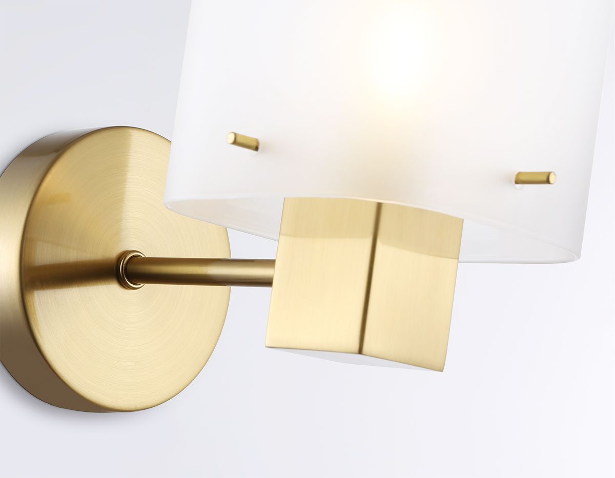Настенный светильник Ambrella Light High Light LH57035 в Санкт-Петербурге