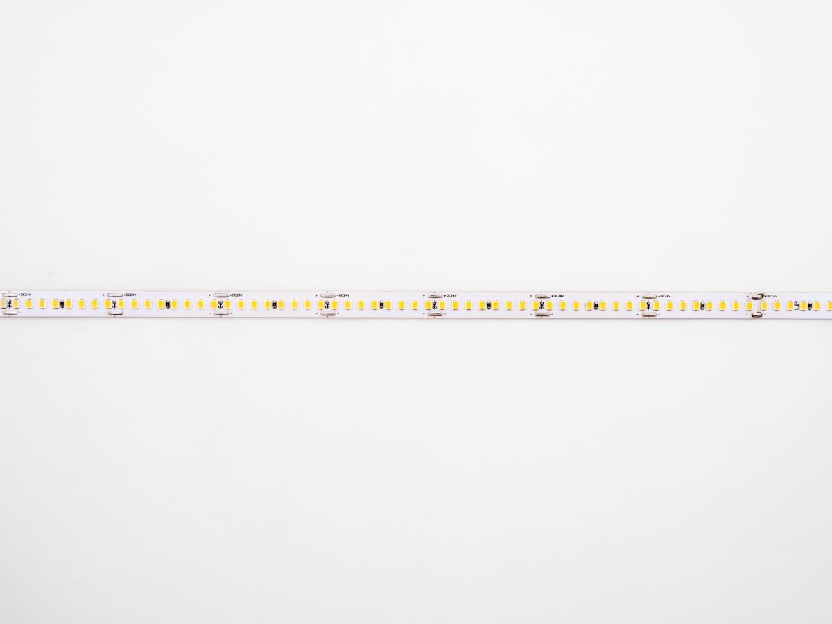 Светодиодная лента LEDS POWER 2835 192/м (18Вт/м) 24В теплая, серия ПРО140 005249 в #REGION_NAME_DECLINE_PP#