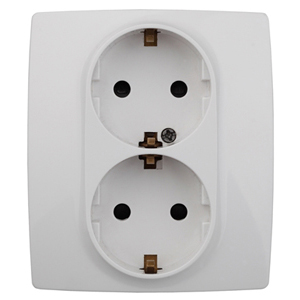 Розетка 2P+E Schuko со шторками Эра 12-2104-01 Б0014699 в Санкт-Петербурге