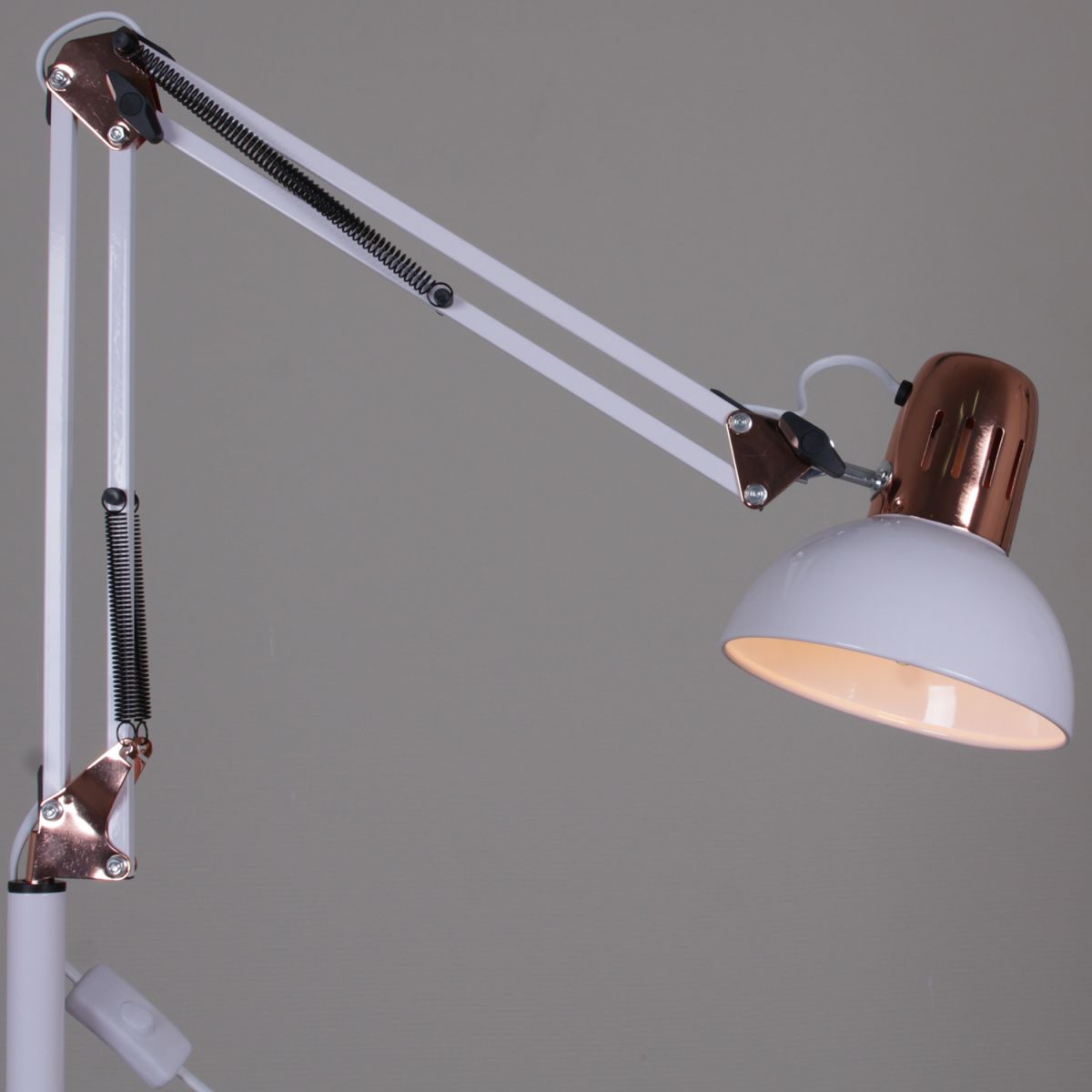 Торшер Reluce 00880-0.6-01HV WT в #REGION_NAME_DECLINE_PP#