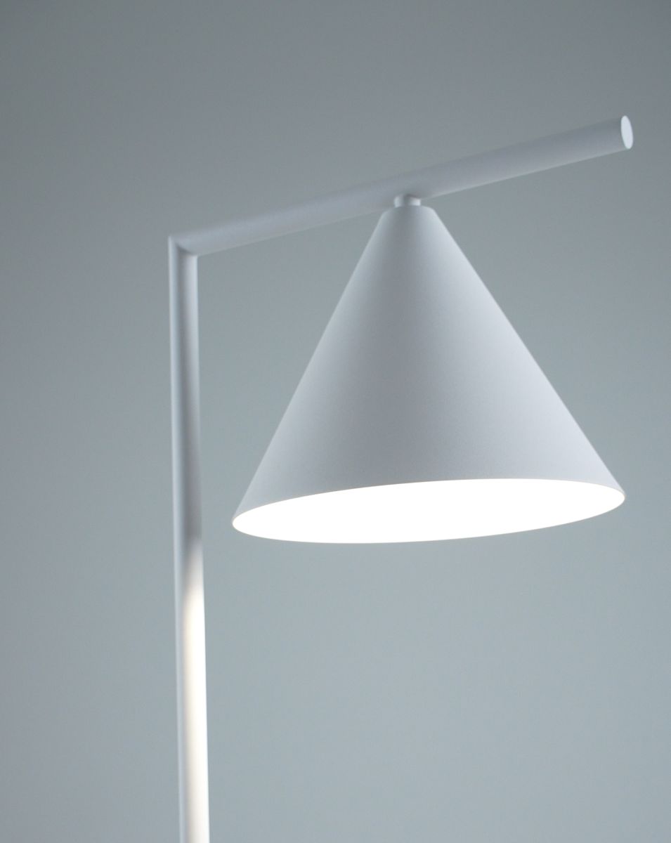 Торшер Moderli Omaha V11593-1F в Санкт-Петербурге