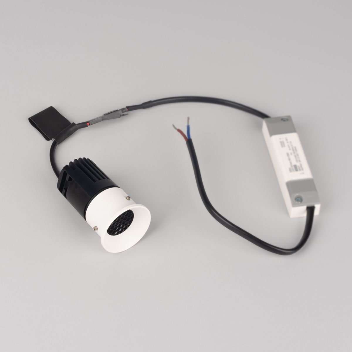 Светильник безрамочный Arlight DL-INTRAL-R39-6W Warm3000 (Белый RAL9003, 36 deg, 230V) (IP20 Металл) 064941 в Санкт-Петербурге