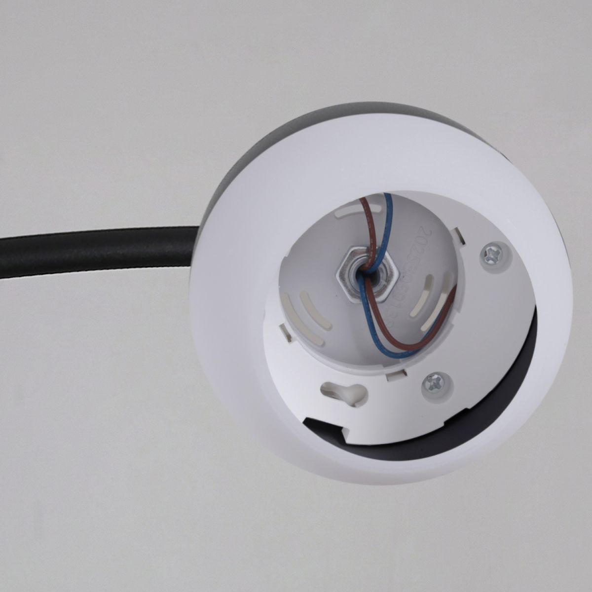 Потолочная люстра Reluce 90590-0.3-09 Black в Санкт-Петербурге