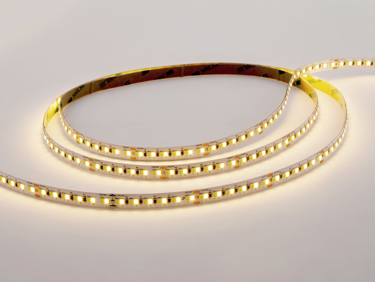 Светодиодная лента LEDS POWER 2835 240/м (24Вт/м) 24В CCT 005829 в #REGION_NAME_DECLINE_PP#