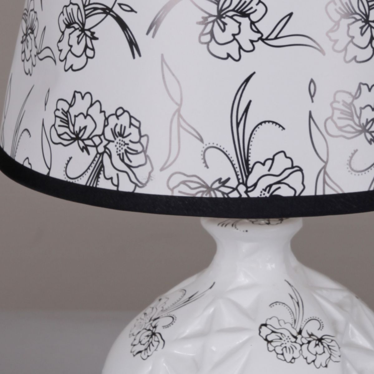 Настольная лампа Reluce 02564-0.7-01 в Санкт-Петербурге