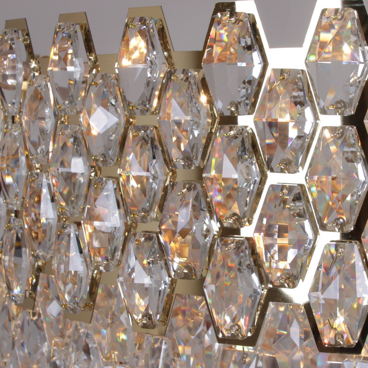 Подвесная люстра Reluce 00995-0.4-500 MX GD в #REGION_NAME_DECLINE_PP#