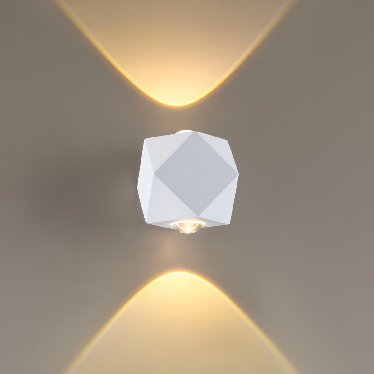 Настенный светильник Odeon Light DIAMANTA 4219/4WL в Санкт-Петербурге