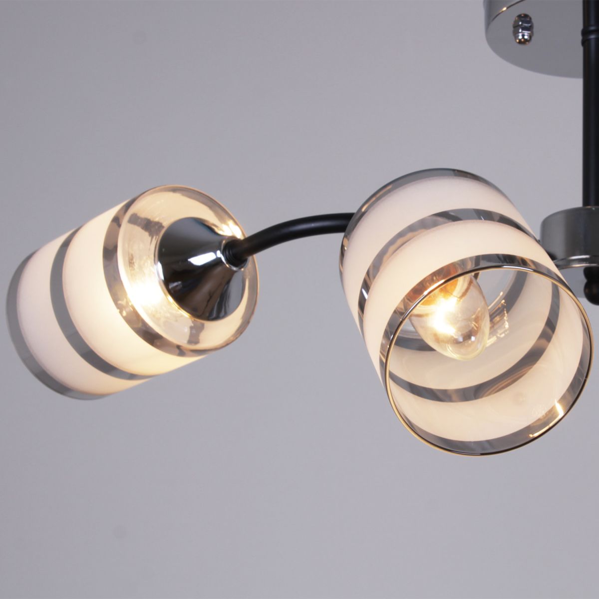 Люстра на штанге Reluce 45360-0.3-04 BK+CR в #REGION_NAME_DECLINE_PP#