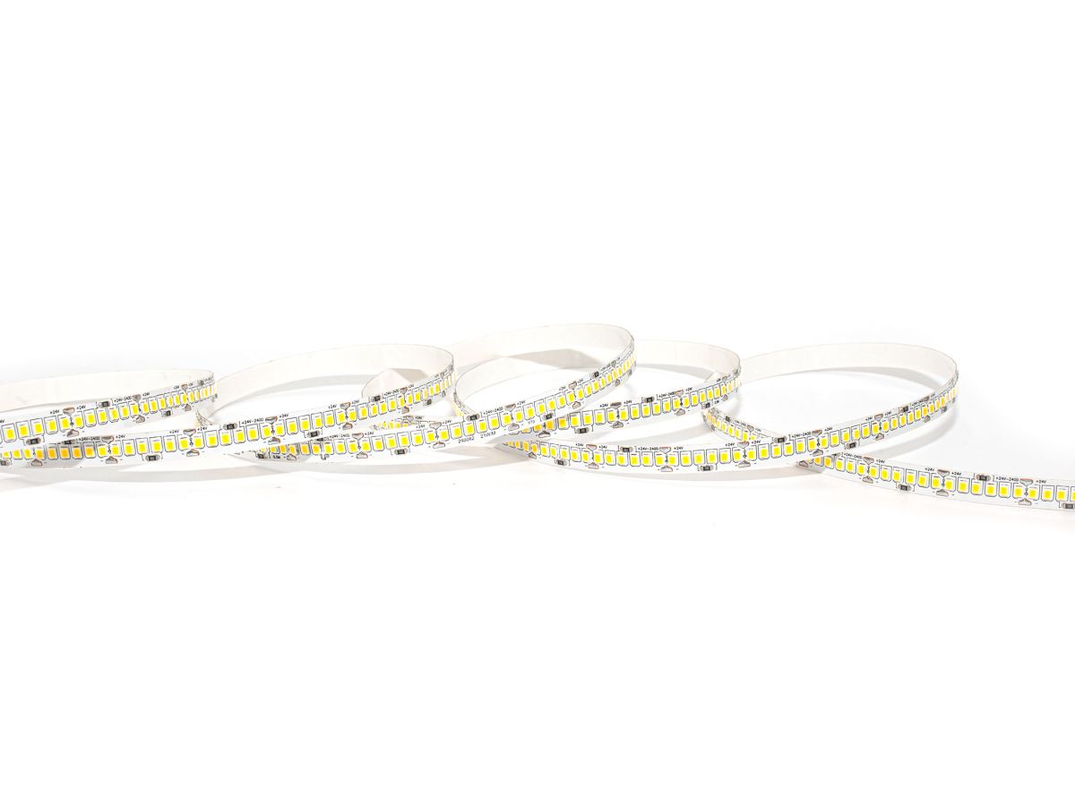 Светодиодная лента LEDS POWER 2835 240/м (21Вт/м) 24В холодная 008851 в #REGION_NAME_DECLINE_PP#