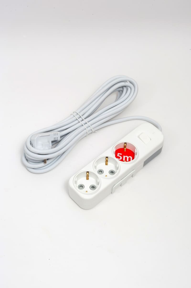 Удлинитель с/з 3вх с защитными шторками с включателем ELBI Myra 527-010205-312 в Санкт-Петербурге