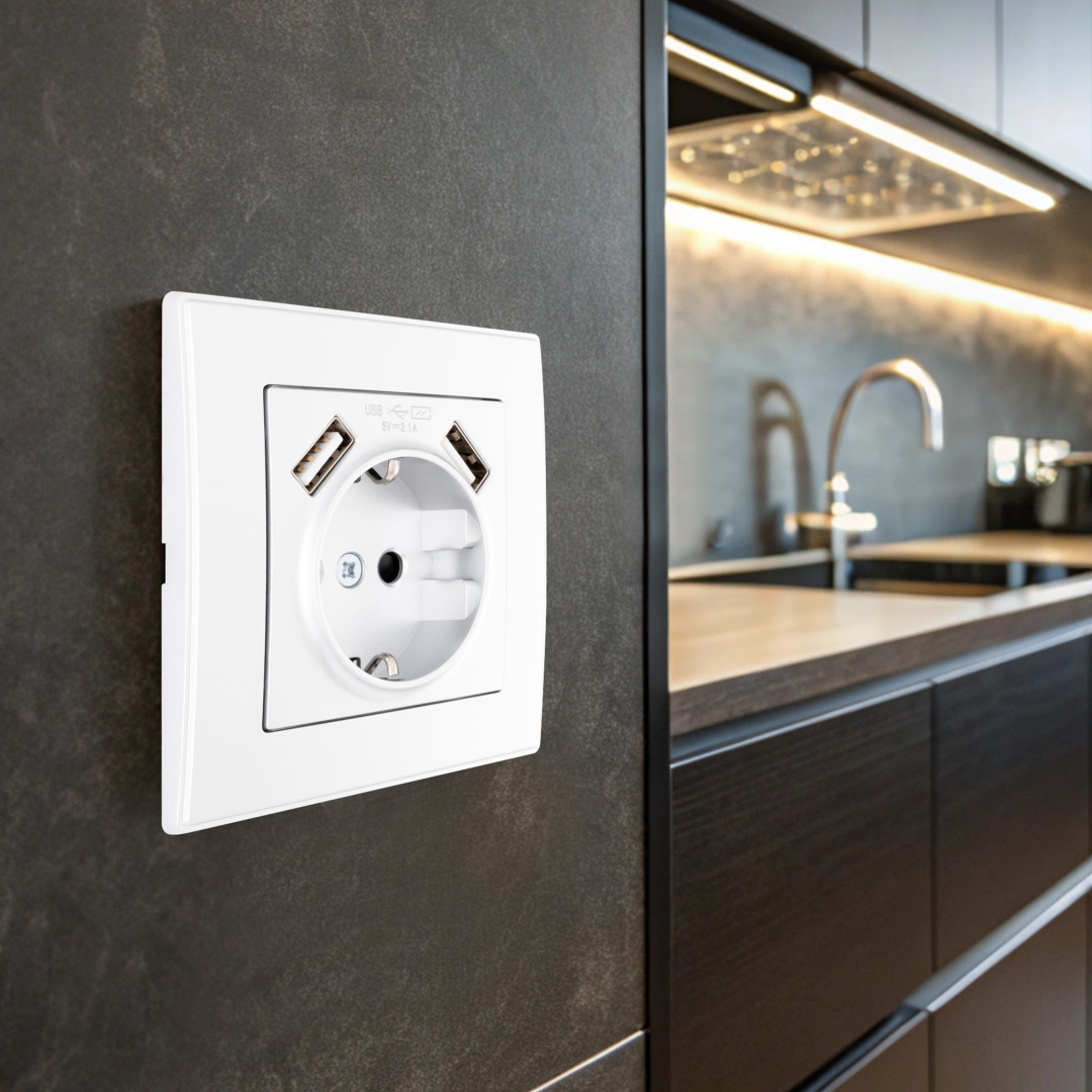 Комплект розетки с/з и шторками + USB и рамкой Arte Milano SET06-1-47-1 white в Санкт-Петербурге
