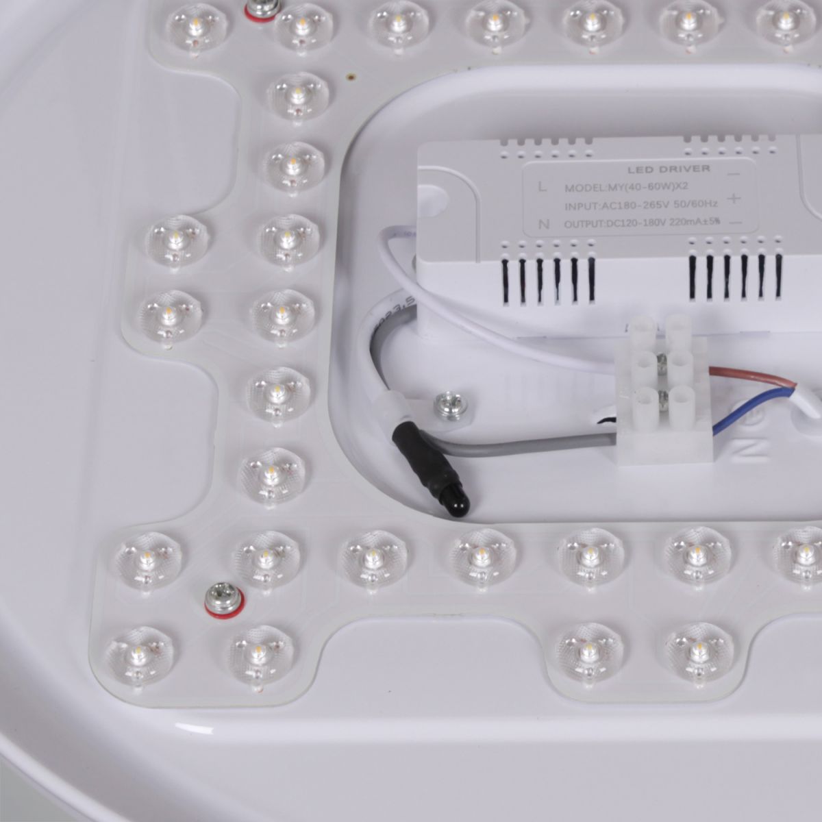 Потолочный светильник Reluce 44516-0.5-400  WT в Санкт-Петербурге