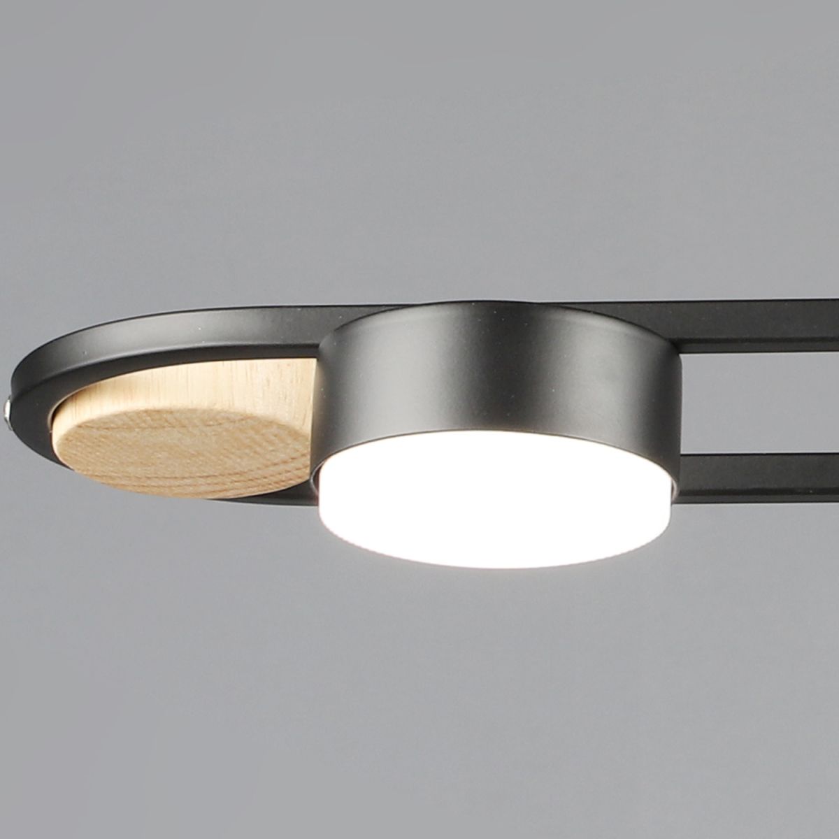 Подвесная люстра Reluce 02760-0.3-04 BK+WOOD GX53 в Санкт-Петербурге