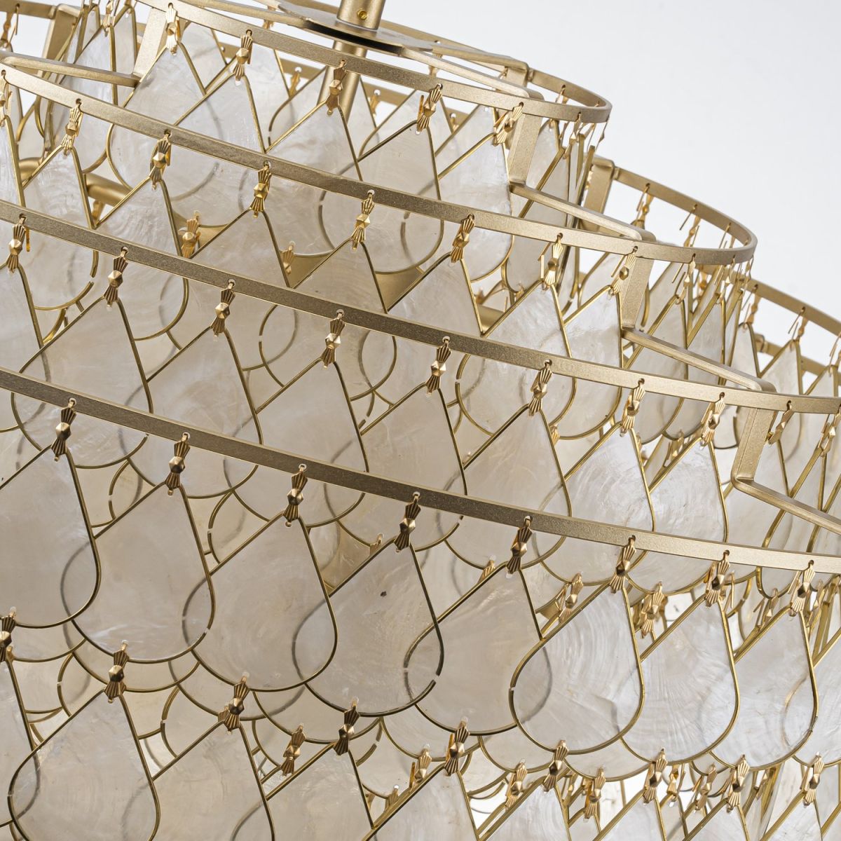 Подвесная люстра Favourite Mollitia 4763-6P в #REGION_NAME_DECLINE_PP#