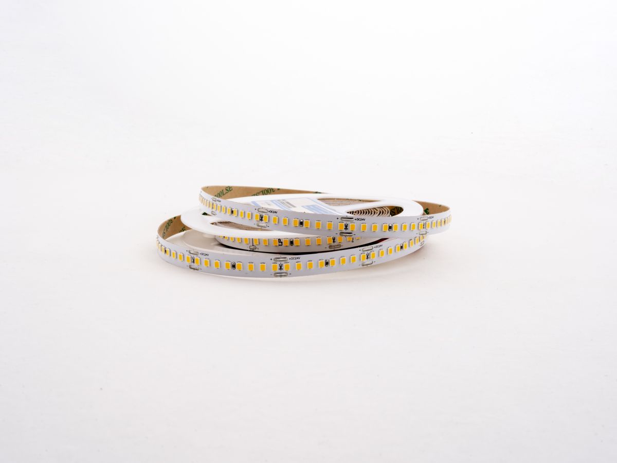 Светодиодная лента LEDS POWER 2835 192/м (18Вт/м) 24В теплая, серия ПРО140 005249 в #REGION_NAME_DECLINE_PP#