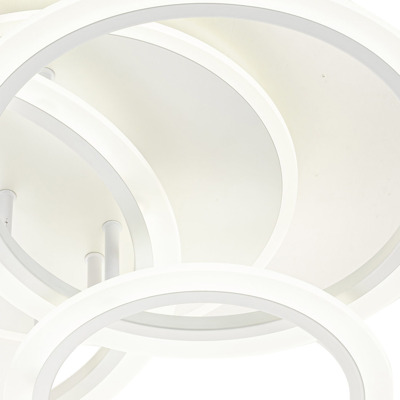 Потолочная светодиодная люстра Escada Random 10231/3LED White в Санкт-Петербурге