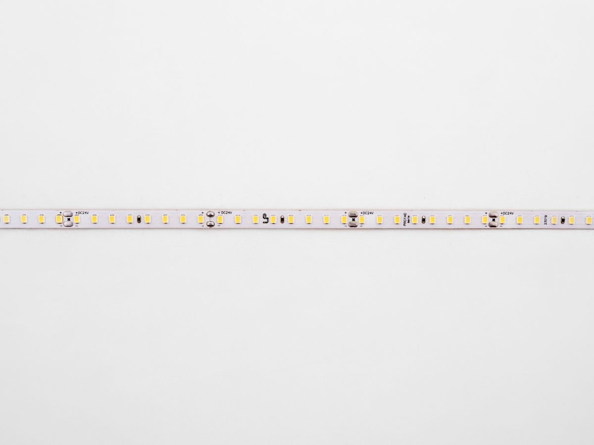 Светодиодная лента LEDS POWER 2835 128/м (12Вт/м) 24В холодная, серия ПРО140 005195 в #REGION_NAME_DECLINE_PP#