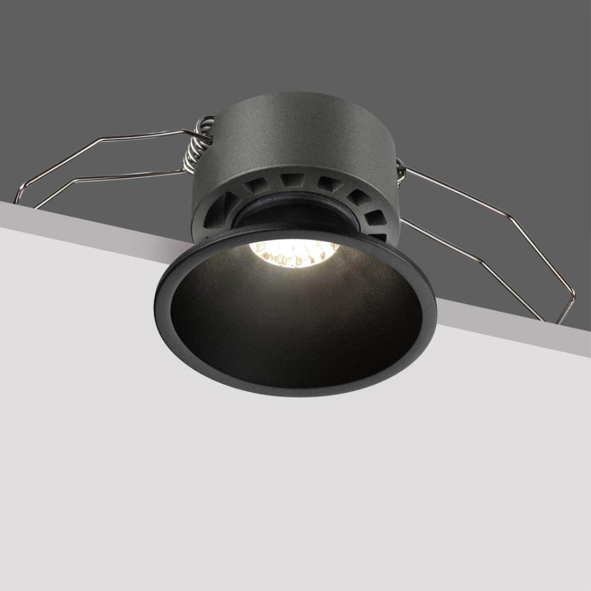 Встраиваемый светильник с переключателем цветовой температуры и угла рассеивания Novotech Wir Nova 359849 в #REGION_NAME_DECLINE_PP#