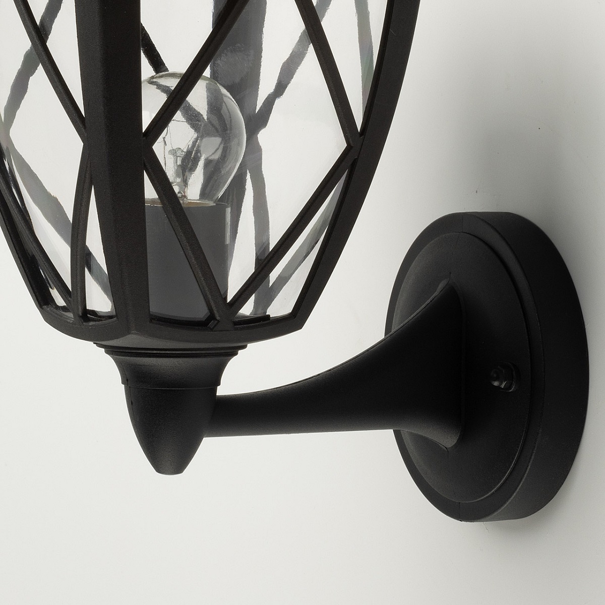 Уличный настенный светильник De Markt City Корсо 801022201 в Санкт-Петербурге