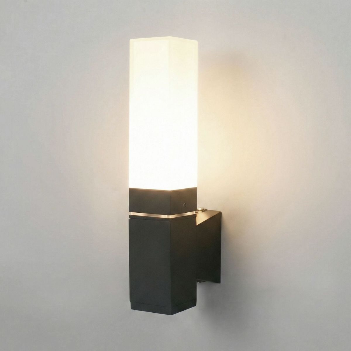 Уличный настенный светильник Elektrostandard 1534 TECHNO LED 3000K чёрный 4690389219191 a072067 в #REGION_NAME_DECLINE_PP#