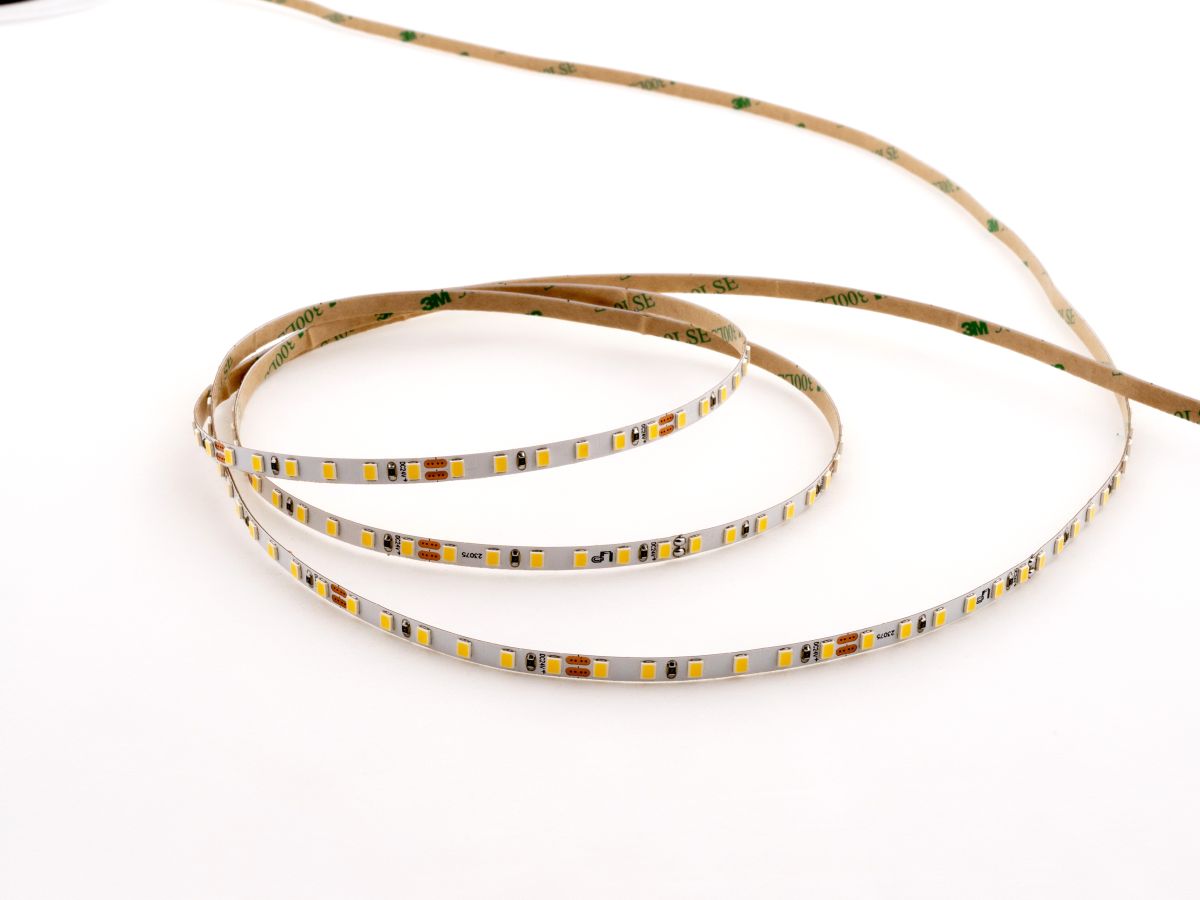 Светодиодная лента узкая LEDS POWER 2835 120/м (5Вт/м) 24В нейтральная 5мм 006031 в Санкт-Петербурге