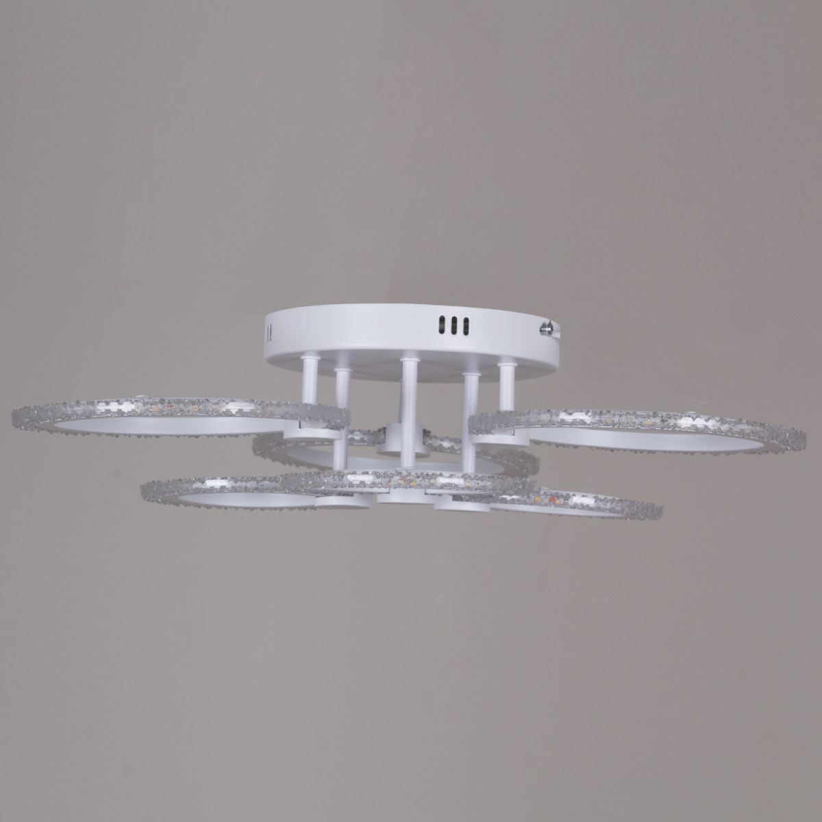 Потолочная люстра Reluce 51150-0.3-3+3 WH в Санкт-Петербурге