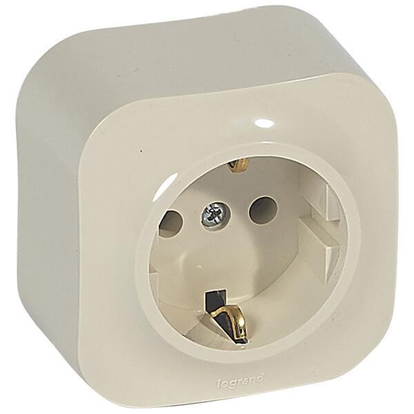 Розетка 2К+З Legrand Quteo 16A 250V с/з слоновая кость 782241 в Санкт-Петербурге