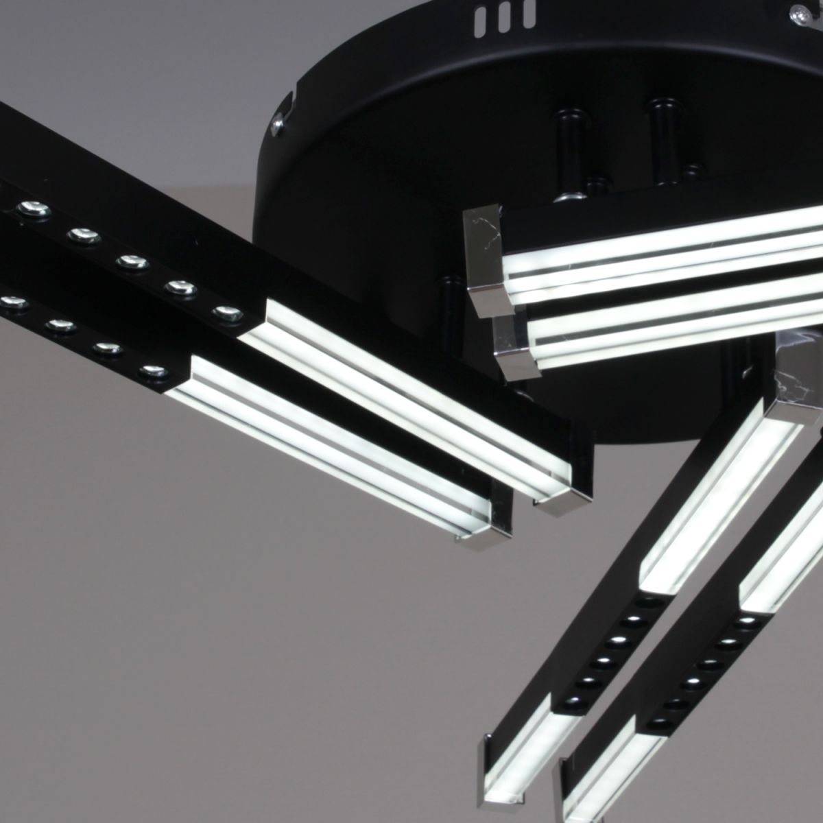 Потолочный светильник Reluce 24090-0.3-06 BK в #REGION_NAME_DECLINE_PP#