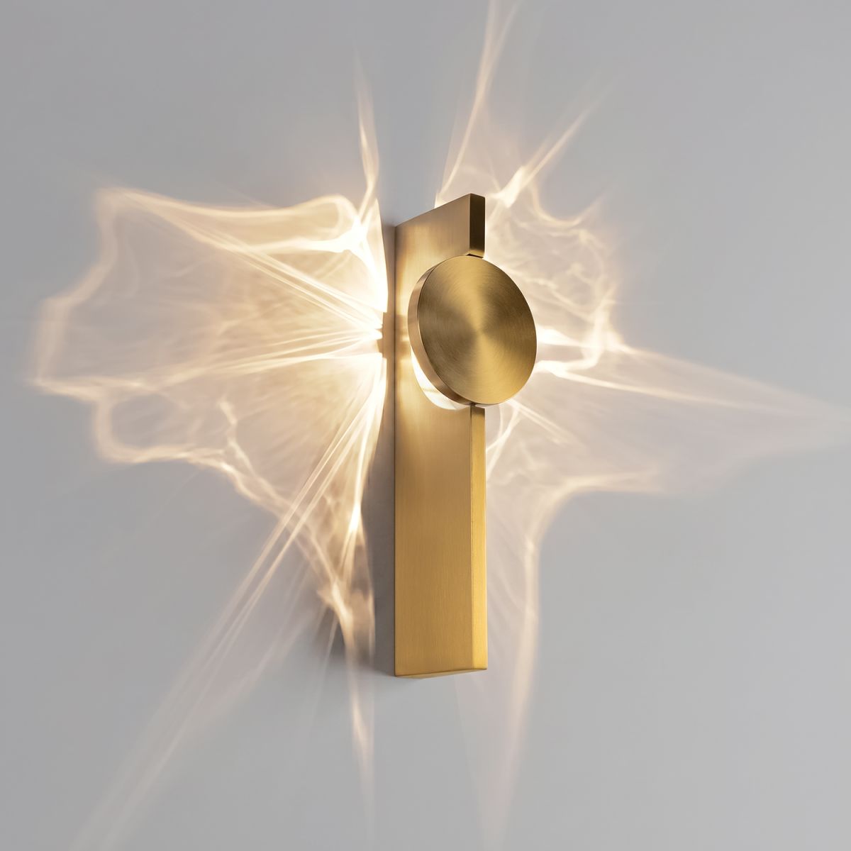 Настенный светильник Loft IT Flame 10452W Gold в #REGION_NAME_DECLINE_PP#