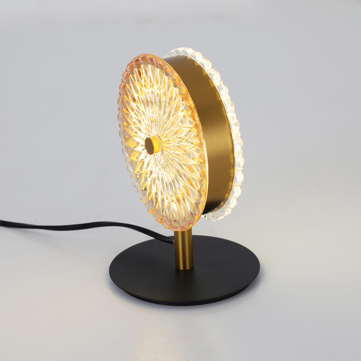 Настольная лампа Favourite Slik 4488-1T в #REGION_NAME_DECLINE_PP#