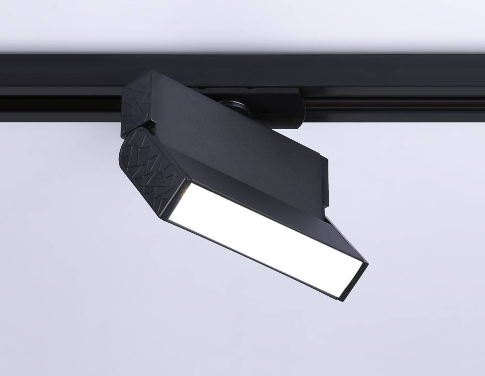 Трековый однофазный светильник Ambrella Light Track System GL6803 в Санкт-Петербурге