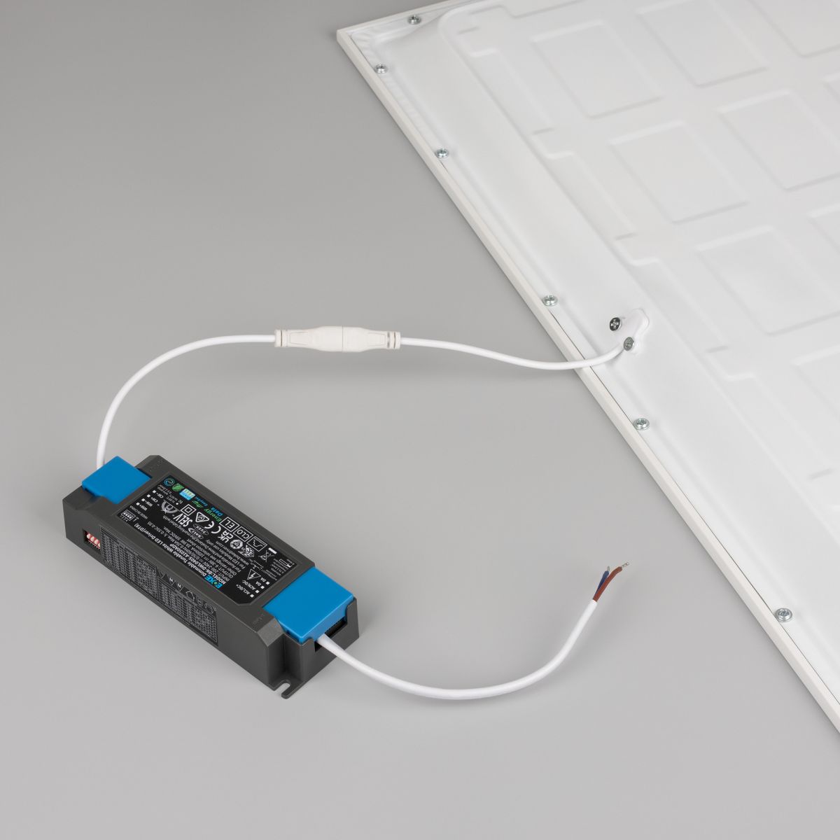 Светодиодная панель Arlight DL-TITAN-S600x600-40W Day4000-MIX (Белый, 120 deg, 230V, DALI) (IP40 Металл) 064970 в Санкт-Петербурге
