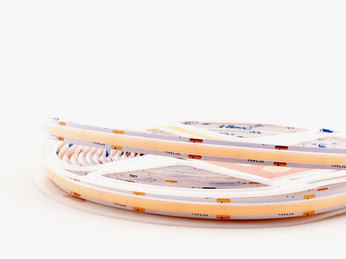 Светодиодная лента LEDS POWER NEW COB 256/м (11Вт/м) 24В теплая 005591 в #REGION_NAME_DECLINE_PP#