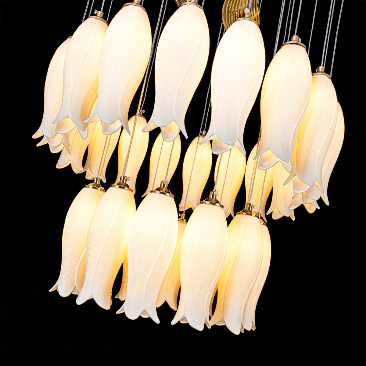 Подвесная люстра Modelux ML.8868.30 WH в Санкт-Петербурге