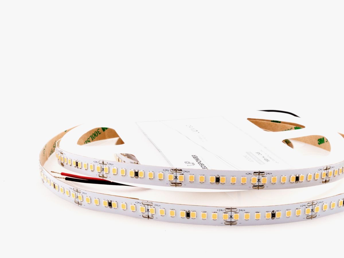 Светодиодная лента LEDS POWER 2835 192/м (18Вт/м) 24В нейтральная LUX160 006192 в #REGION_NAME_DECLINE_PP#